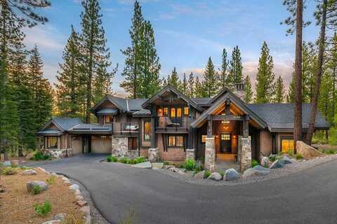 8445 Newhall Drive, Truckee, CA 96161