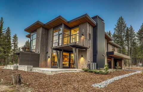 10117 Jakes Way, Truckee, CA 96161