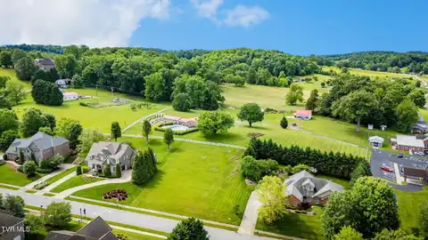 106 Highland Gate Drive, Johnson City, TN 37615