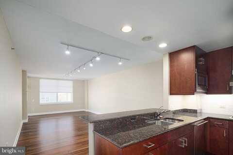 400 S BROAD STREET, PHILADELPHIA, PA 19146