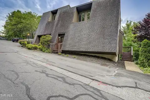 310 Hickory Bluff Bluff, Johnson City, TN 37601
