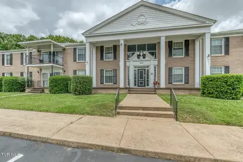 202 University Parkway, Johnson City, TN 37604