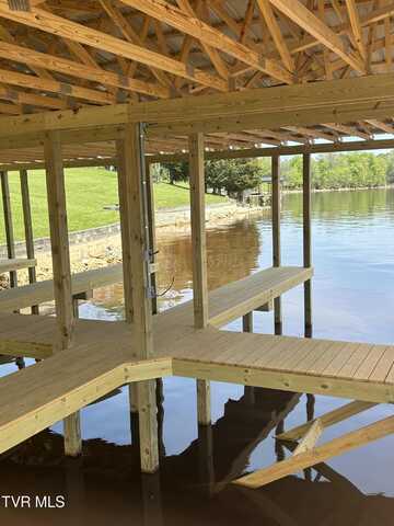 551 Sugar Hollow Road, Piney Flats, TN 37686