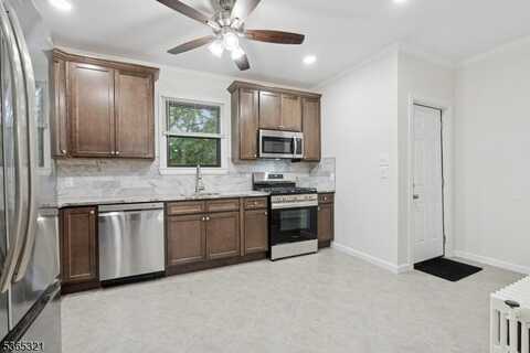 350 Arlington Ave, Jersey City, NJ 07304
