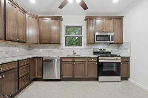 350 Arlington Ave, Jersey City, NJ 07304