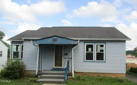 1608 East Unaka Avenue, Johnson City, TN 37601
