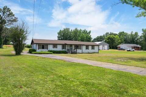 300 Buena Vista Rd, HUNTINGDON, TN 38344