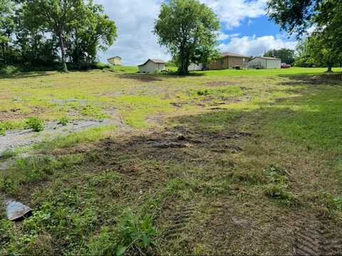 112 Stone St, Liberty, TN 37095