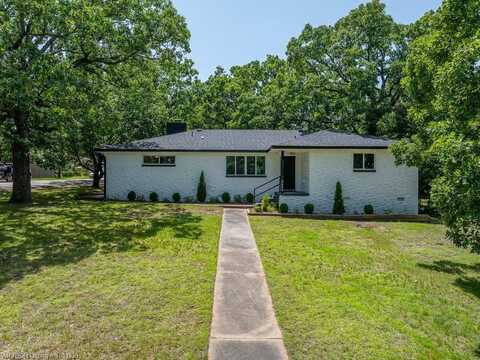 2420 Independence ST, Fort Smith, AR 72901
