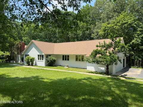 696 Laurel Circle, CROSSVILLE, TN 38555