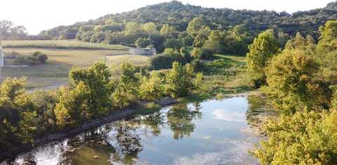 2744 Gladdice Hwy, WHITLEYVILLE, TN 38588
