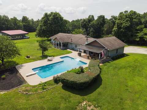 933 Airport Rd, LIVINGSTON, TN 38570