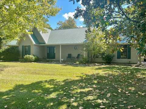 5027 Fanchers Mill Rd., SPARTA, TN 38583