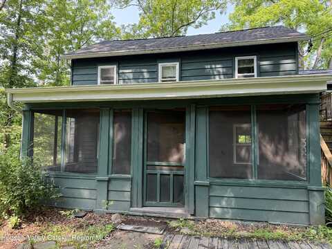 123 Queens Highway Highway, Kerhonkson, NY 12446