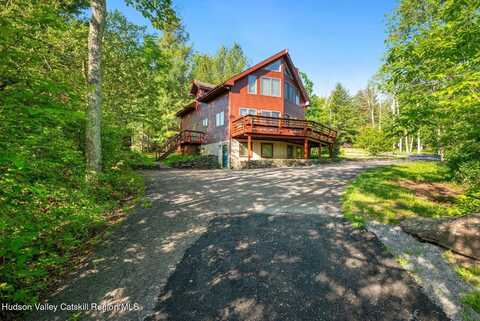 59 Mountain Drive, Hunter, NY 12442
