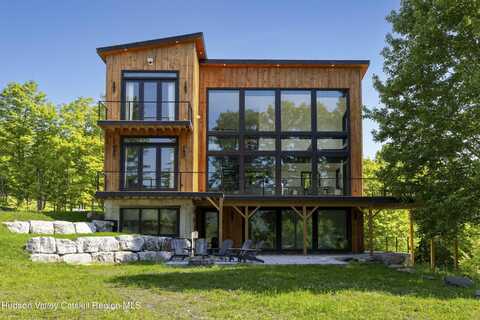 4 Goff Road, Windham, NY 12496