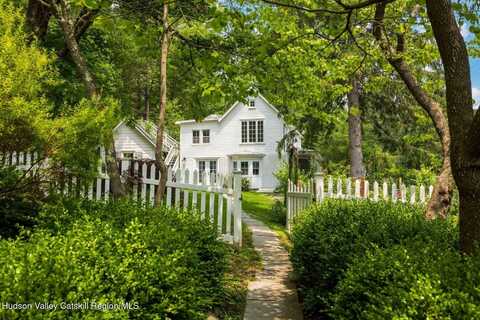 194 Wittenberg Road, Woodstock, NY 12409