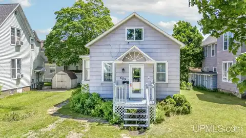 605 S 9th, Escanaba, MI 49829