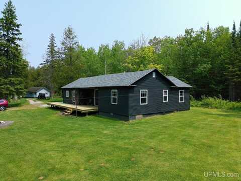 2731 W Jones, Gulliver, MI 49840