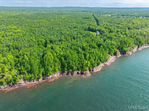 20 AC ON Lake, Ironwood, MI 49938