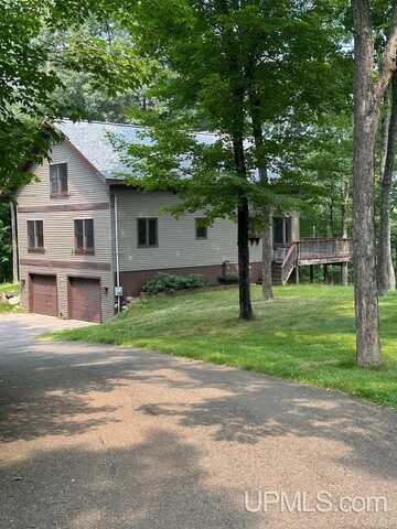 5 Krooks, Negaunee, MI 49866