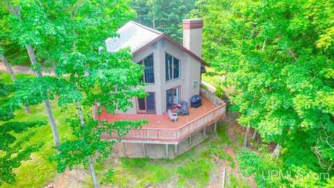 5 Krooks, Negaunee, MI 49866