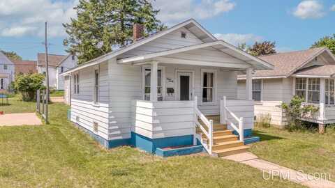 1220 Stockbridge, Iron Mountain, MI 49801