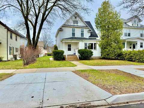 905 S 6th, Escanaba, MI 49829