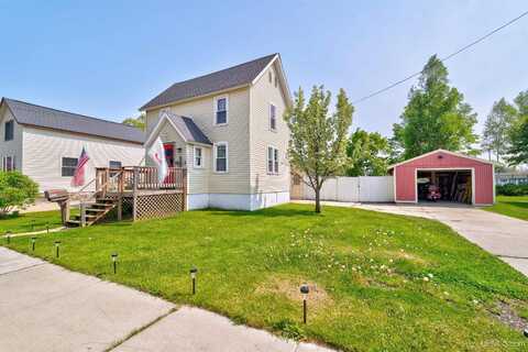 615 Garden, Manistique, MI 49854