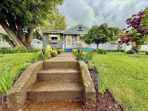 648 Poplar, Ishpeming, MI 49849