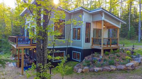 509 Red Rd, Michigamme, MI 49861