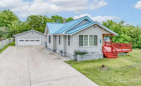 232 E Hoadley, Kingsford, MI 49802