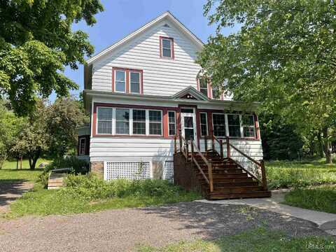 815 Roberts, Wakefield, MI 49968