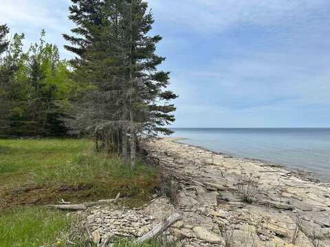 4767 County 513 T, Rapid River, MI 49878