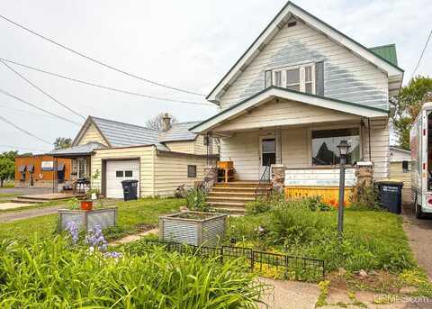 238 W Arch St, Ironwood, MI 49938