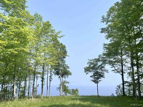 E266 Lake, Ironwood, MI 49938