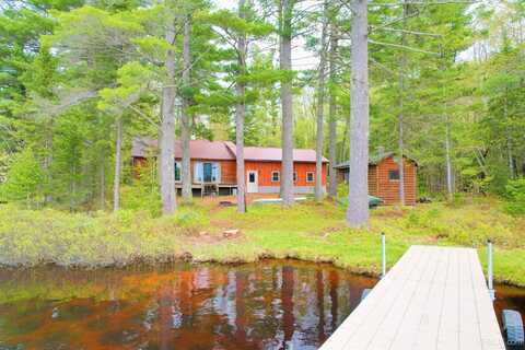 30127 Pike Lake, Toivola, MI 49965