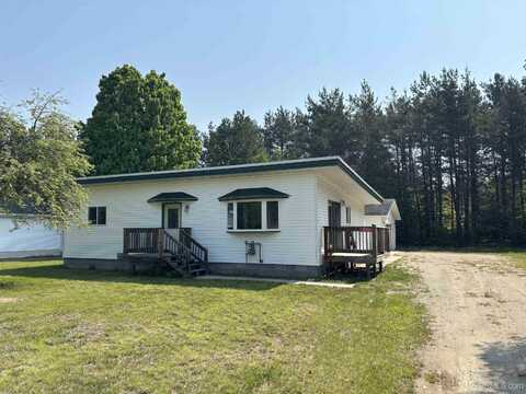 5114 County Road 389, Newberry, MI 49868