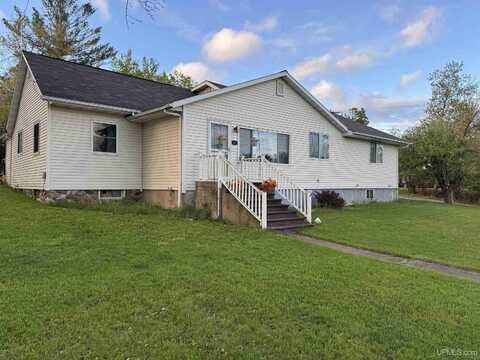 500 Fairbanks, Iron Mountain, MI 49801