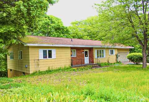 1216 Seventh, Houghton, MI 49931