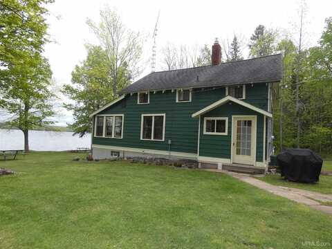 9516 M-64, Marenisco, MI 49947