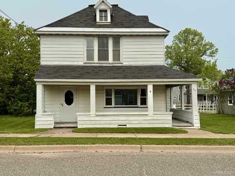 230 W Ridge, Marquette, MI 49855