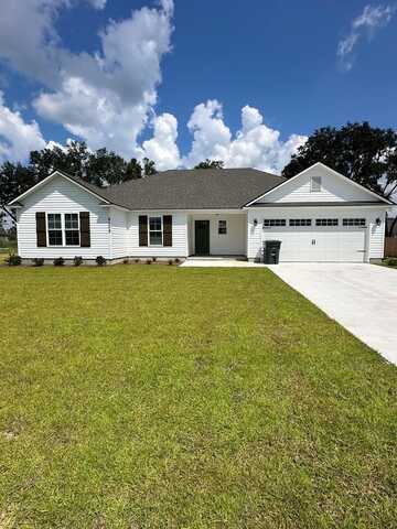 5 Ray Dr, Ray City, GA 31645