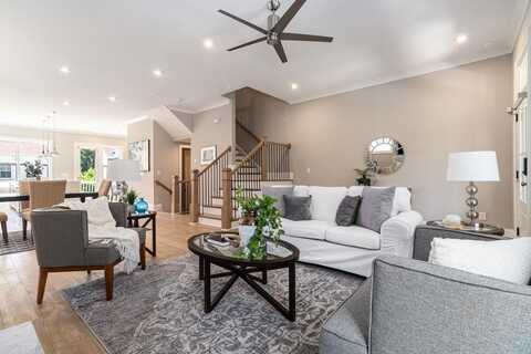 671 Brennan Drive, Decatur, GA 30033