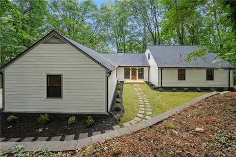 3710 Country Estate Dr NW, Kennesaw, GA 30152