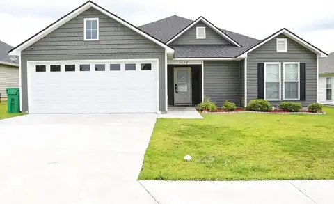 3686 Deidra Miller Cir, Valdosta, GA 31605
