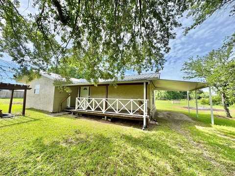 89 Woods Drive, Ray City, GA 31645