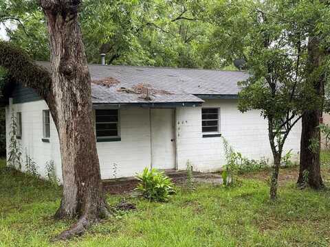 609 sixth, Adel, GA 31620