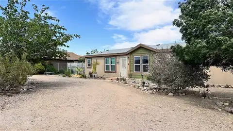 564 S Elfrida Road, Golden Valley, AZ 86413