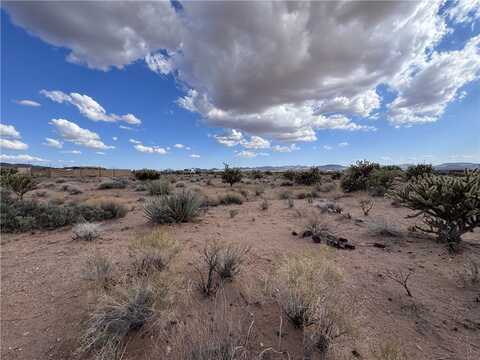 W Horizon Road lot: 102, Dolan Springs, AZ 86441